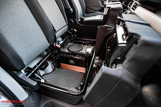 Короб стелс 10" для Volkswagen Crafter под сиденье