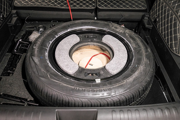 Короб стелс 10" для Haval Dargo в запасное колесо