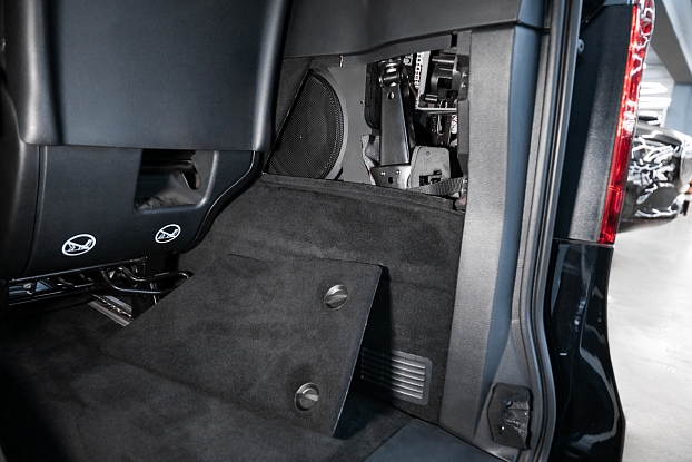 Короб стелс Mercedes Benz V-Класс / Vito W447 в правое крыло с сохранением штатного домкрата